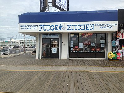 Fudge Kitchen - Wildwood - Wildwood |  | Logo