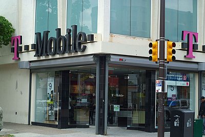 T-Mobile - Philadelphia (South Street) - Philadelphia | Electronics & Wireless | Logo