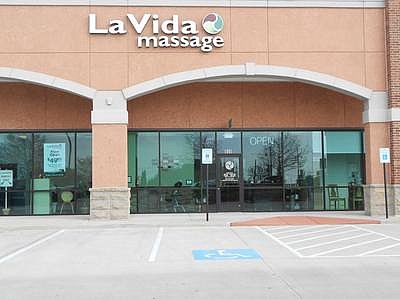 LaVida Massage of League City, TX - League City | Professional Services | Logo