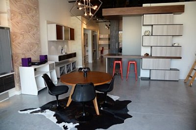 California Closets - Texas Hill Country - Bee Cave | House & Garden | Logo