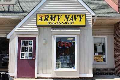 Racer's Army & Navy - Williamstown | Retail | Logo