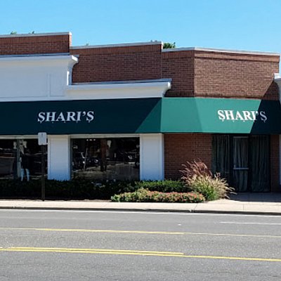 Shari's Place - Greenwich | Clothing & Apparel | Logo