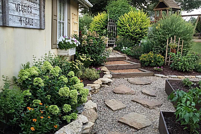 Big John's Lawn Service - Warthen | House & Garden | Logo