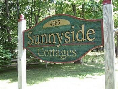 Sunnyside Cottages - Greenbush | Hotels & Travel | Logo