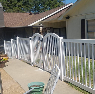 JC Fence Company - Longview | House & Garden | Logo