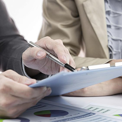 Ivory & Associates Corp Inc - Houston | Marketing & Media | Logo